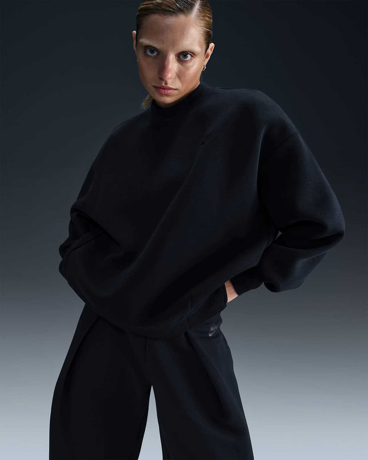 Women's Oversized Crew-Neck Sweatshirt